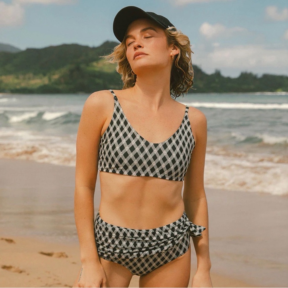 ALBION RISE BIKINI TOP, KONA